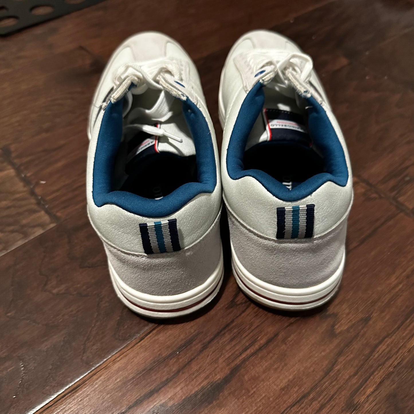 White dress shoes -M12