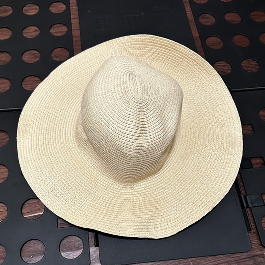 H&M Woman’s beige sun hat