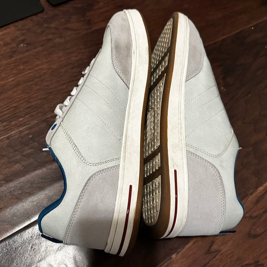 White dress shoes -M12