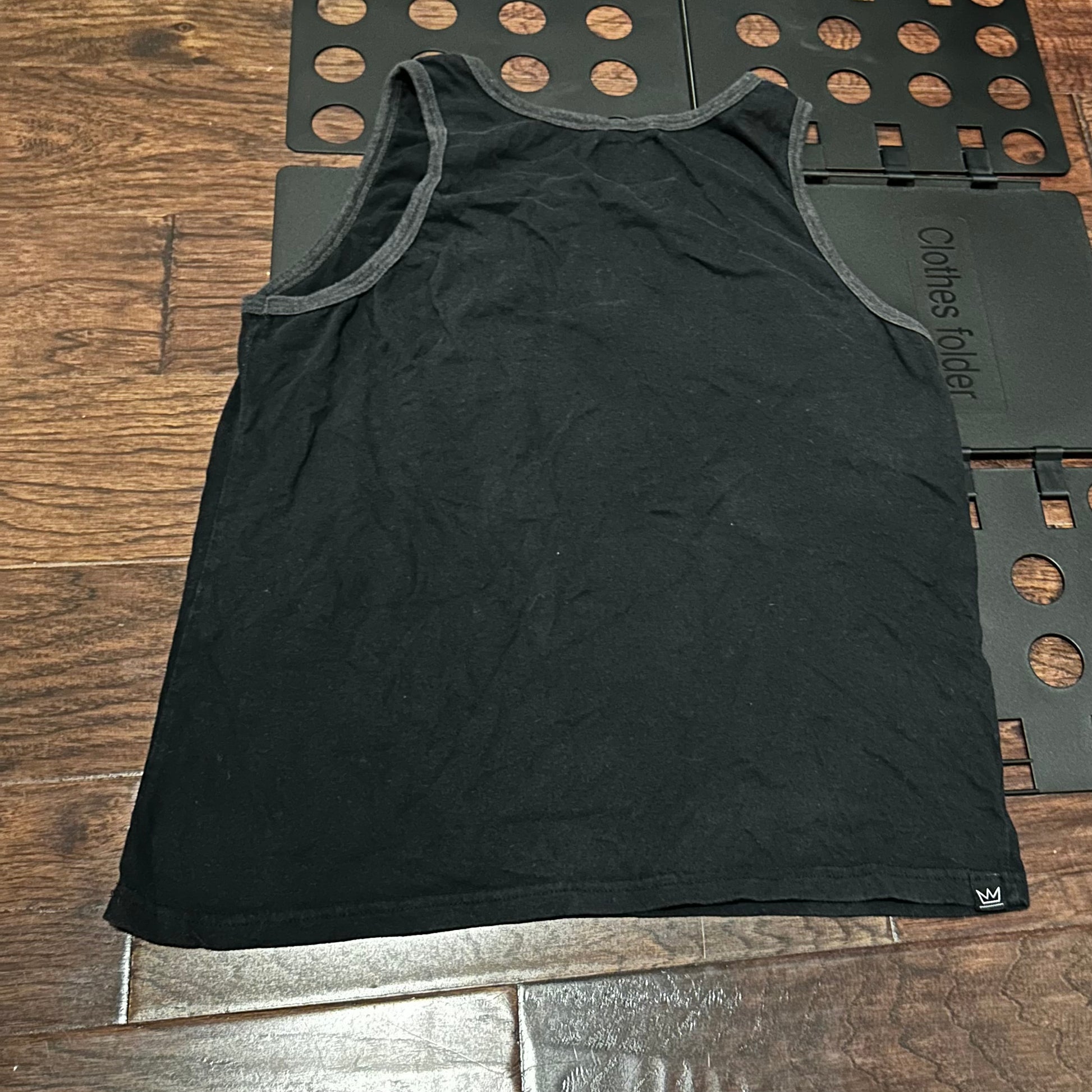 Black Crown Tank Top | Pocket Tank Top | WFindThrift