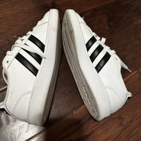 White Adidas shoes - 7 women