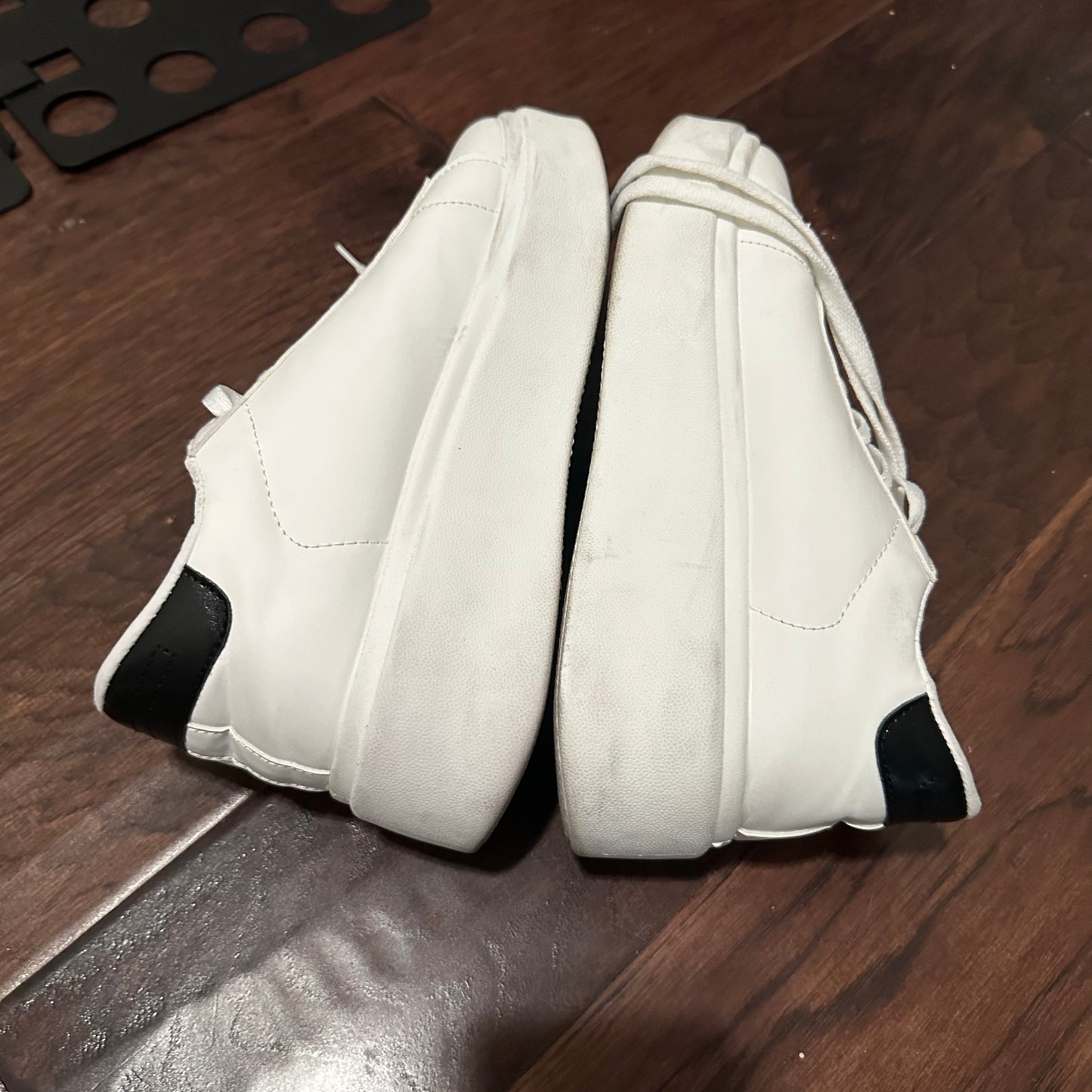 White platform Women’s shoes 8.5