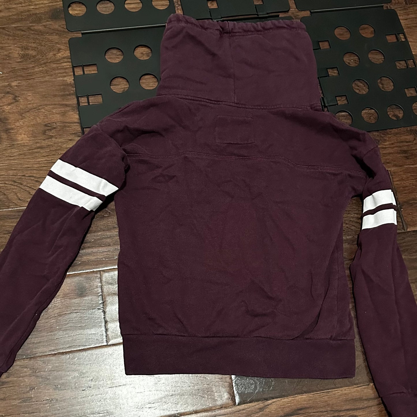 Woman’s Burgundy sweatshirt