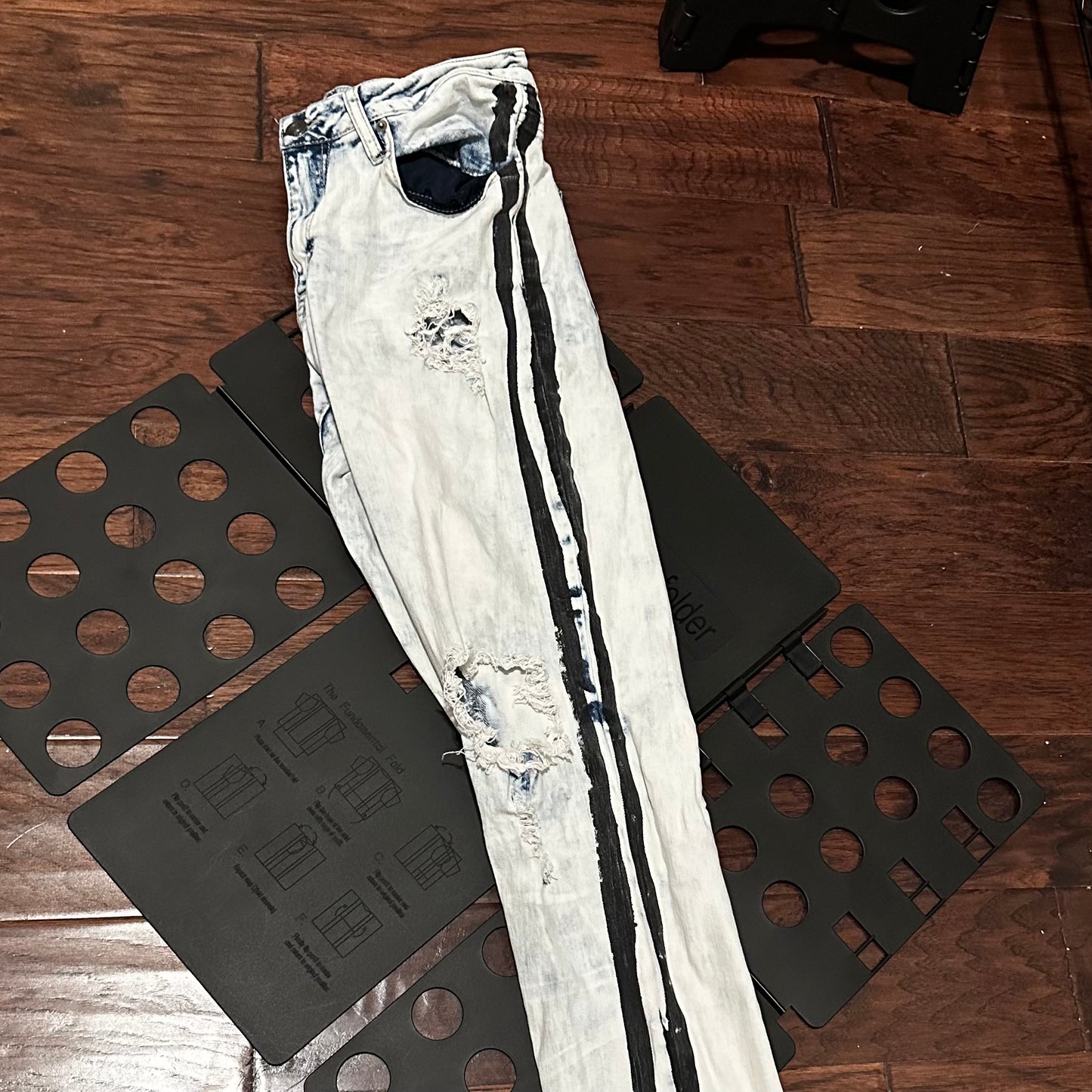 Rue21 Light Blue Skinny Supreme Flex Black Side Striped Moto Jeans 32/32