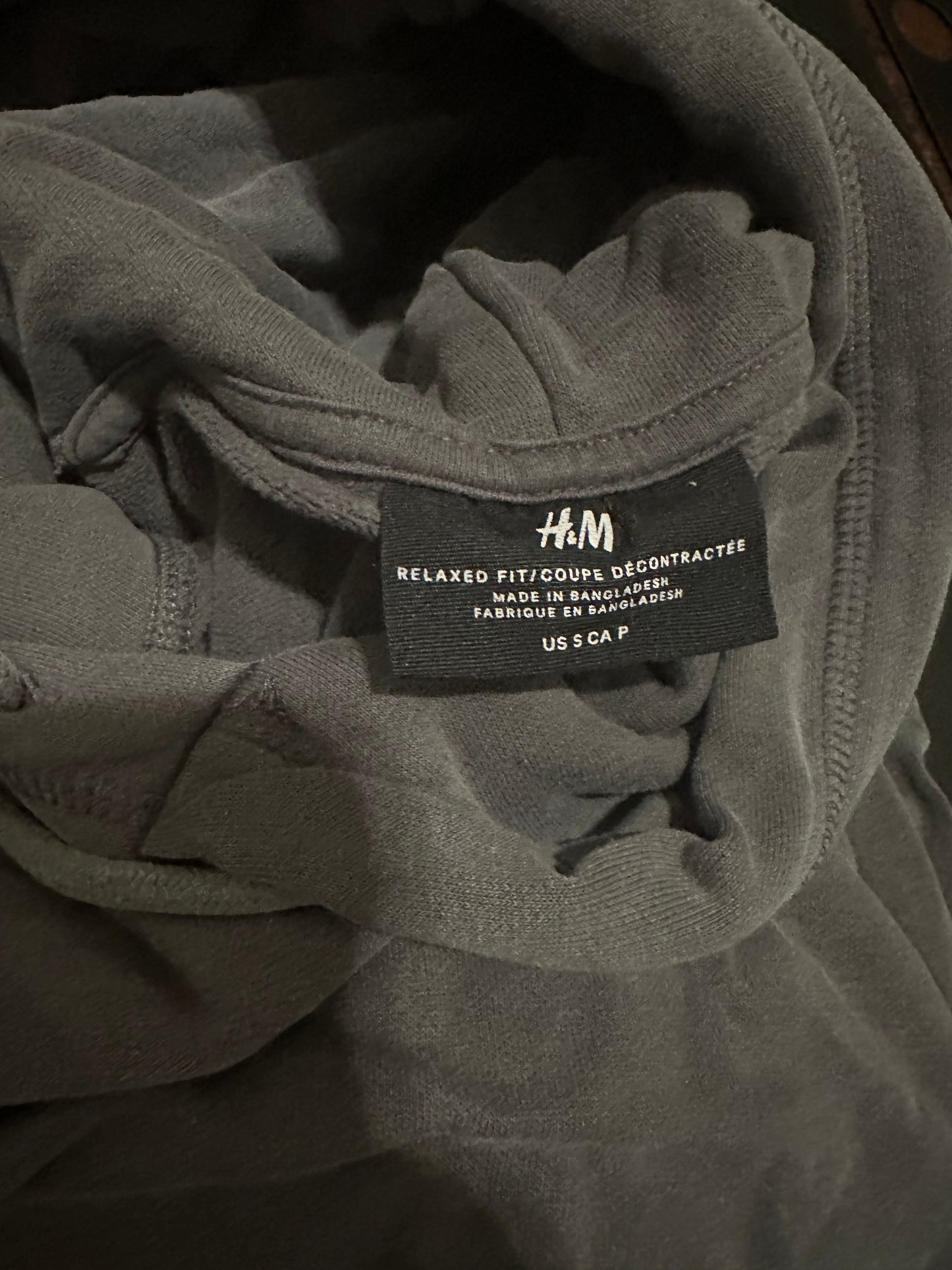 H&M Dark Grey Sweater - Small