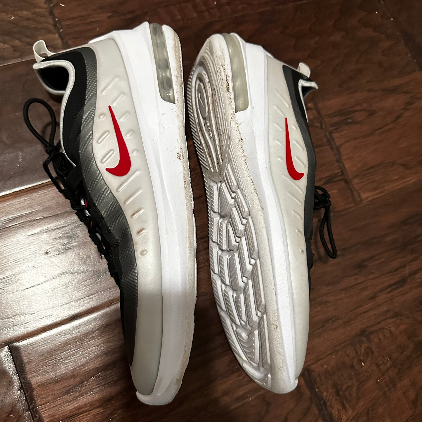 Nike Air Max Axis - size 12