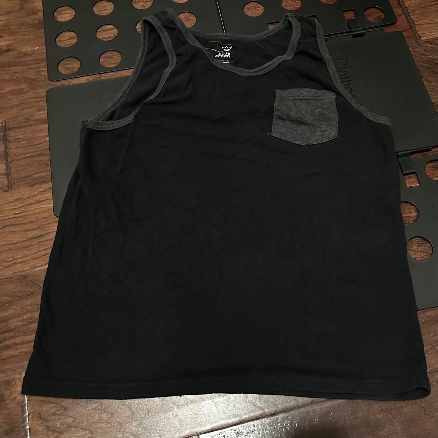 Black Crown Tank Top | Pocket Tank Top | WFindThrift