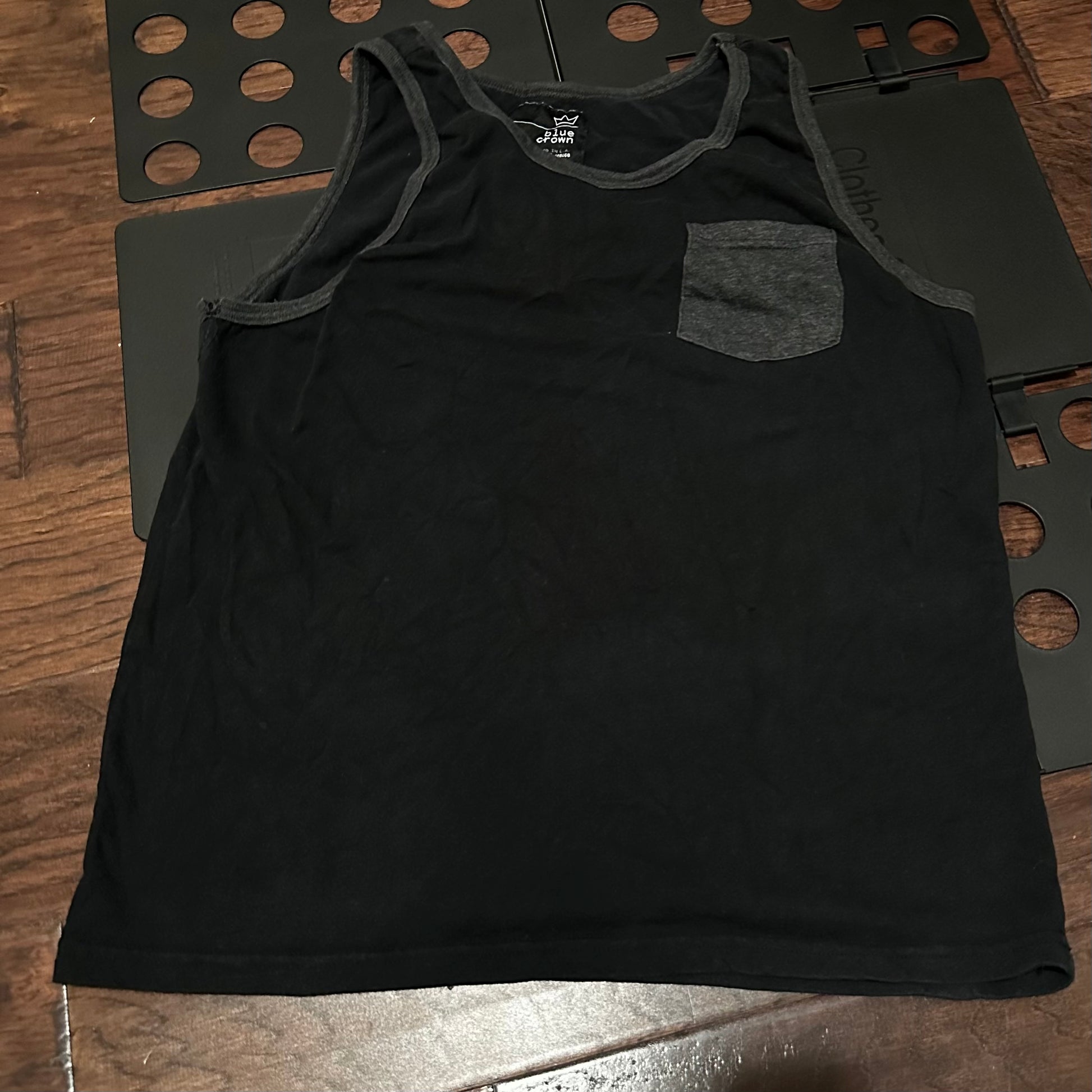 Black Crown Tank Top | Pocket Tank Top | WFindThrift