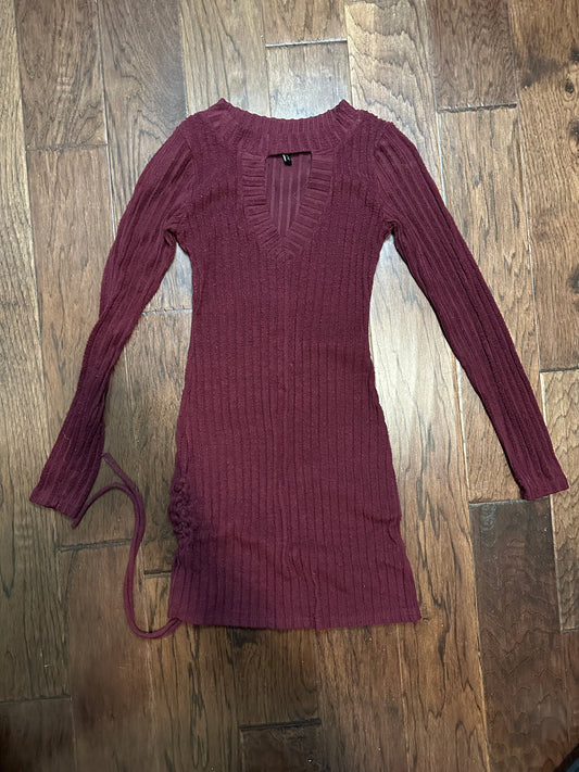 Burgundy long sleeve dress - Small