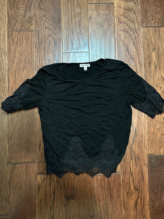 Roommates Black lace top - Medium