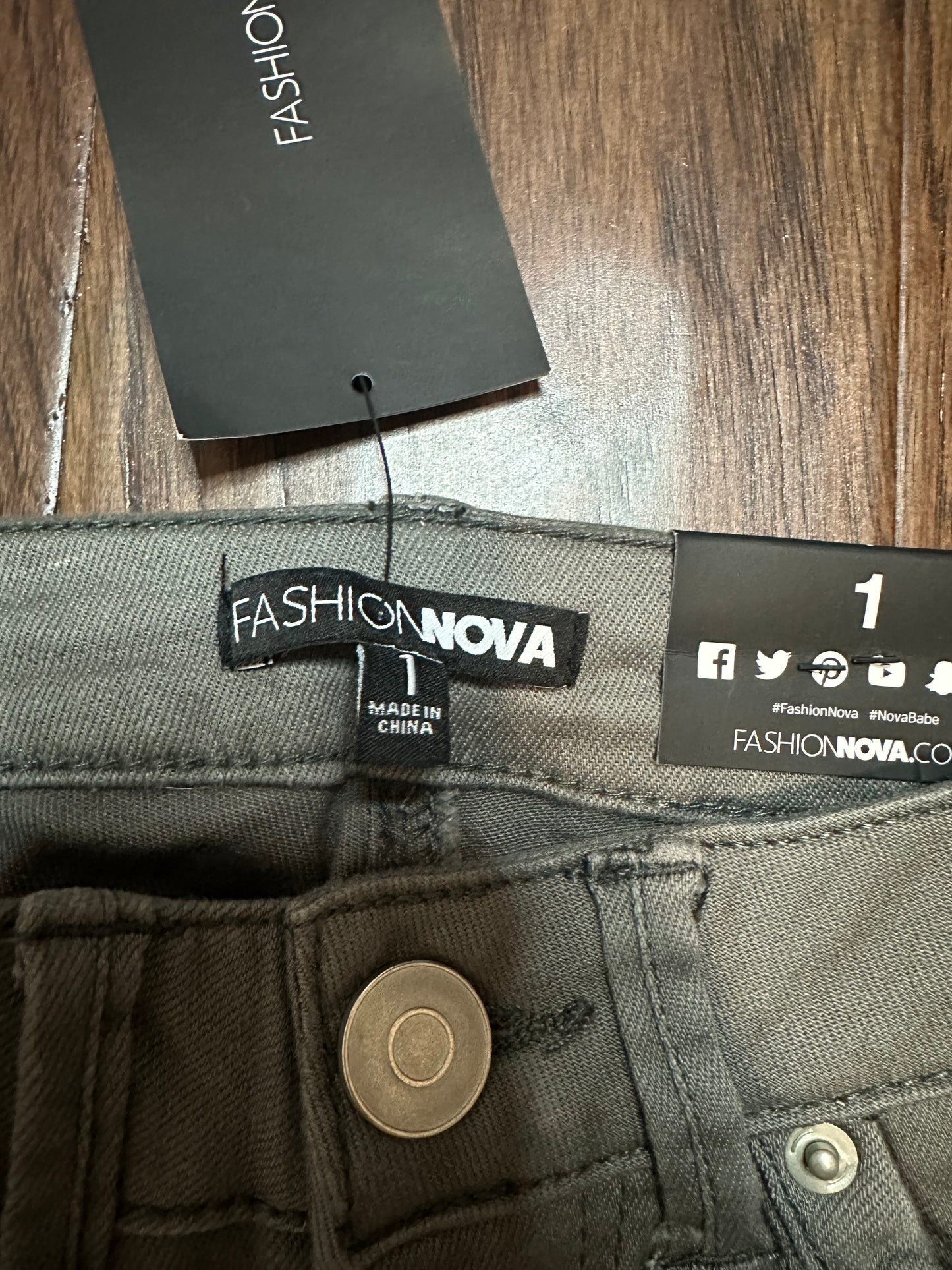 FashonNova Grey Pants - size 1