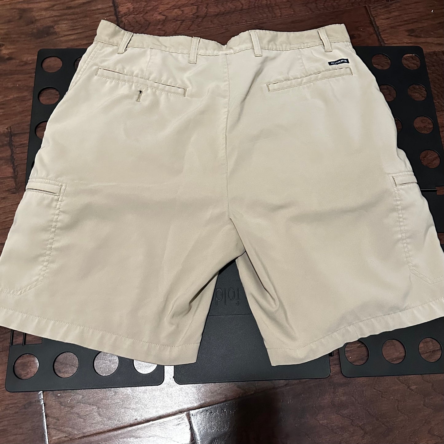 Chaps Khaki shorts - 36w