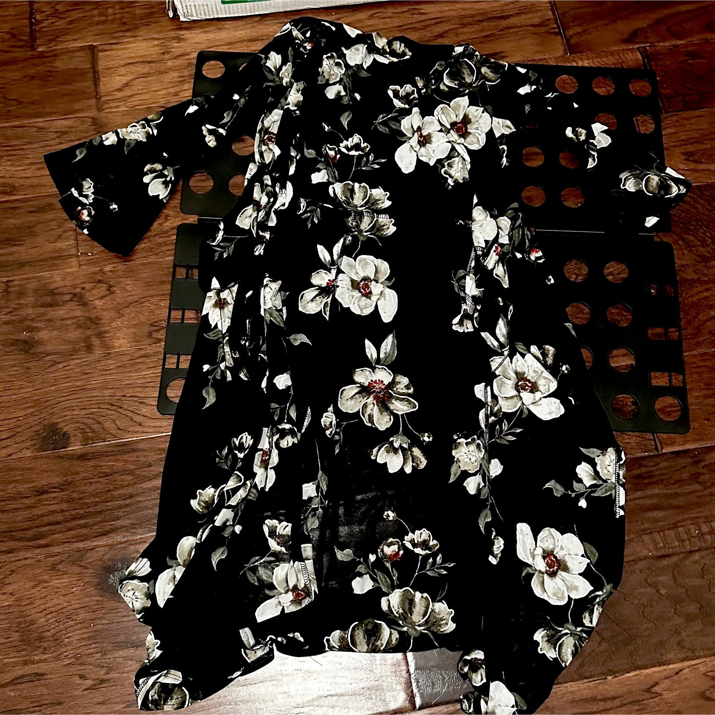 Shien Floral Kimono Cardigan Black - Small